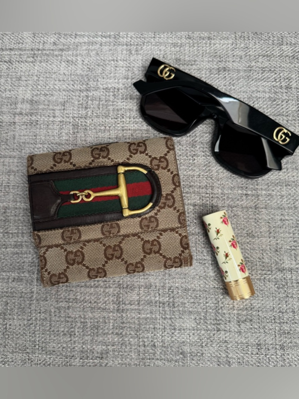 ✨GG Canvas Vintage Web Horsebit Compact Wallet✨